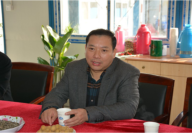 洪澤縣領(lǐng)導參觀(guān)臺家大廈項目工地