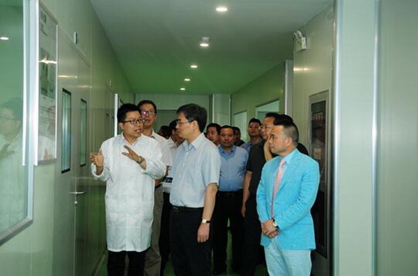 市工商聯(lián)十四屆一次全體主席會(huì )議召開(kāi)