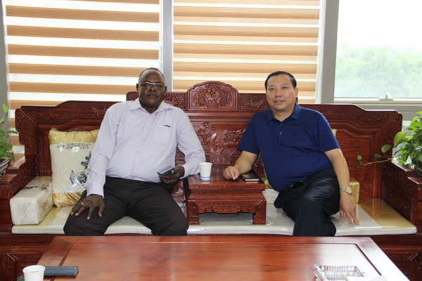 蘇丹共和國國家安全情報局管理司司長(cháng)迪阿普到訪(fǎng)蘇州中設建設集團