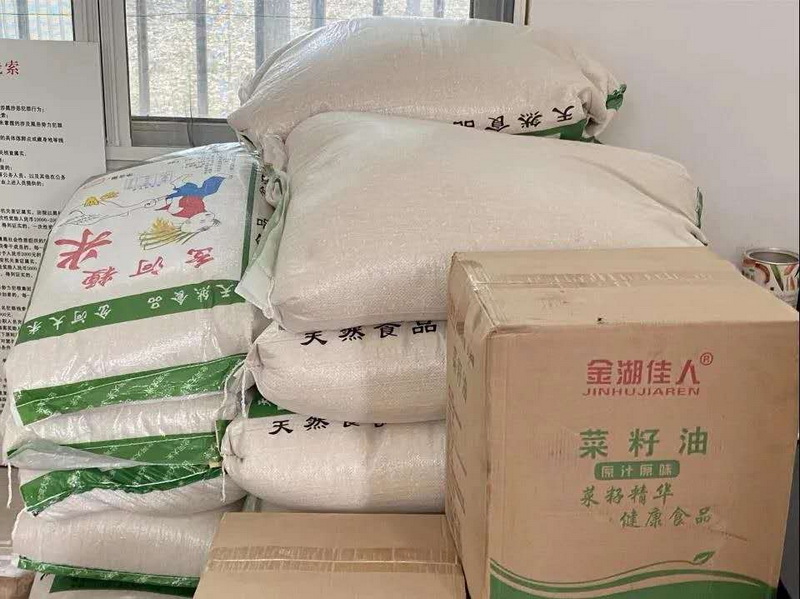 返鄉慰問(wèn)老黨員 不忘初心暖人心
