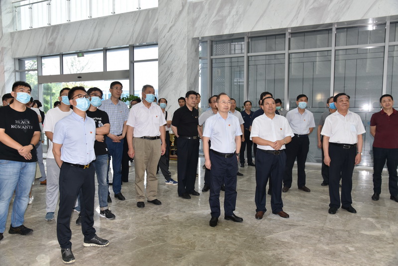 省建筑行業(yè)協(xié)會(huì )來(lái)蘇州中設建設集團調研黨建工作