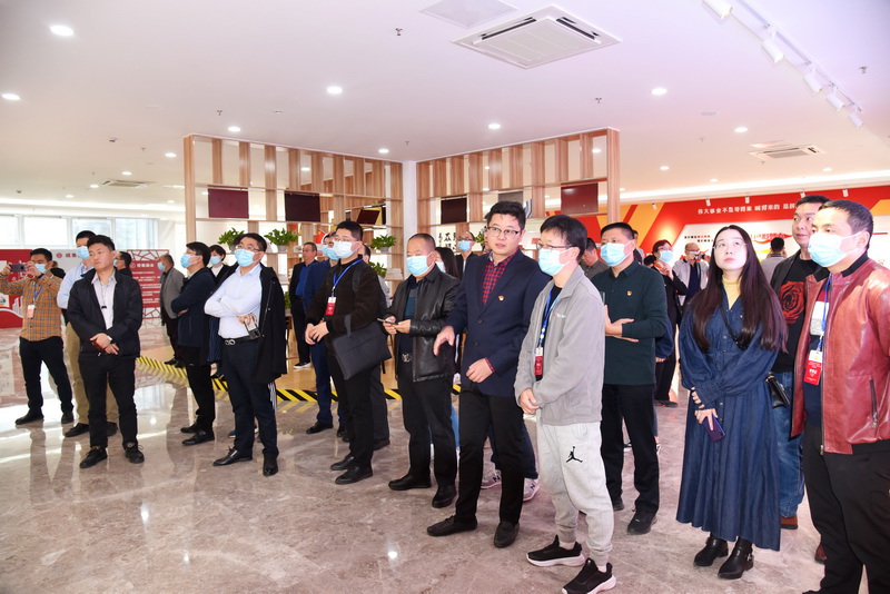 成都市溫江區企業(yè)黨務(wù)干部 蒞臨集團公司考察學(xué)習