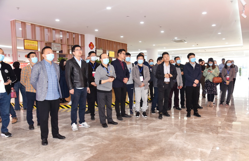 成都市溫江區企業(yè)黨務(wù)干部 蒞臨集團公司考察學(xué)習