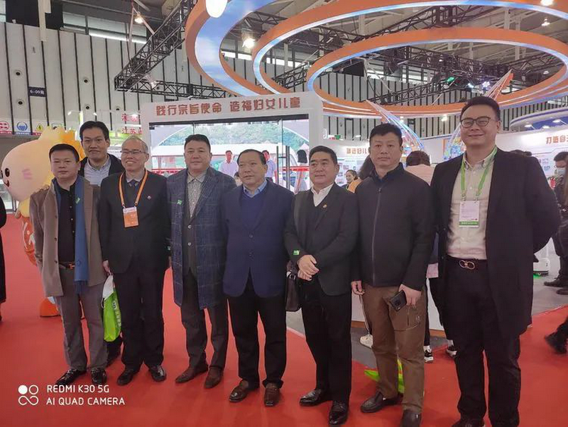 劉書(shū)華董事長(cháng)應邀出席第二屆江蘇慈善論壇 暨2020全省社會(huì )組織展示交流會(huì )