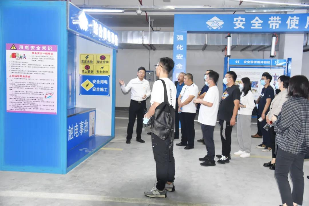河北省廊坊市安次區委組織部“兩新”黨建代表團一行蒞臨我司考察調研