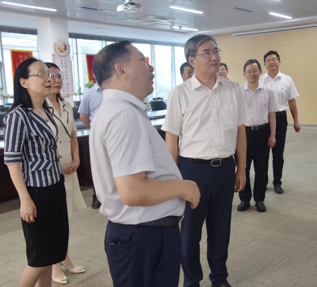 蘇州市政協(xié)經(jīng)農委“劉書(shū)華委員工作室”在集團公司揭牌啟用