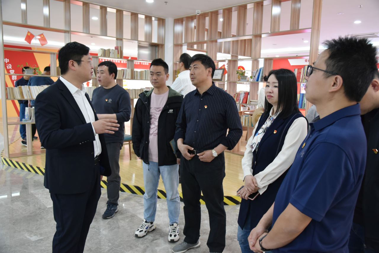 【快訊】 江蘇工程職業(yè)技術(shù)學(xué)院建筑工程學(xué)院黨總支蒞臨集團公司調研